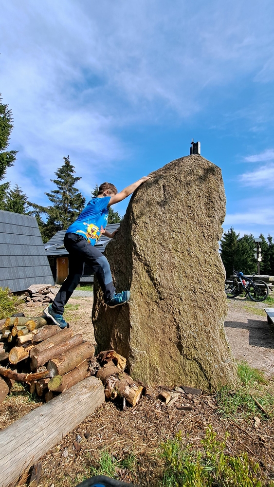 Dobývání vrcholovky na Pěticestí