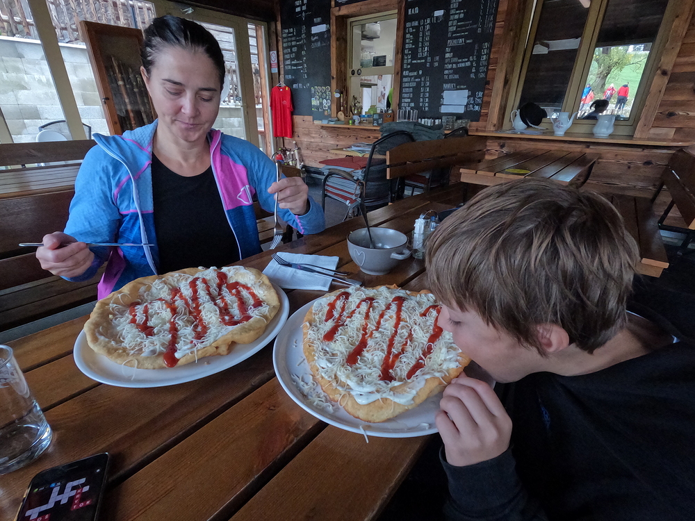 Obří langoše na oběd