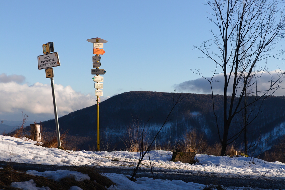 Ostrý aspoň z dálky