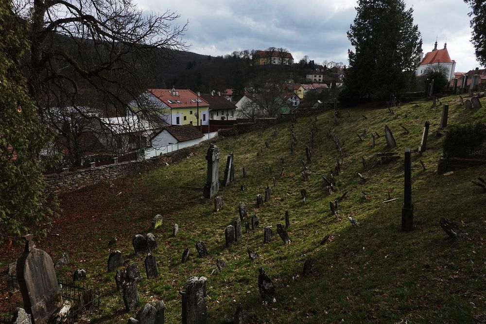 Židovský hřbitov v Lomnici
