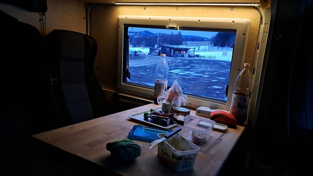 Snídáme a pozorujeme