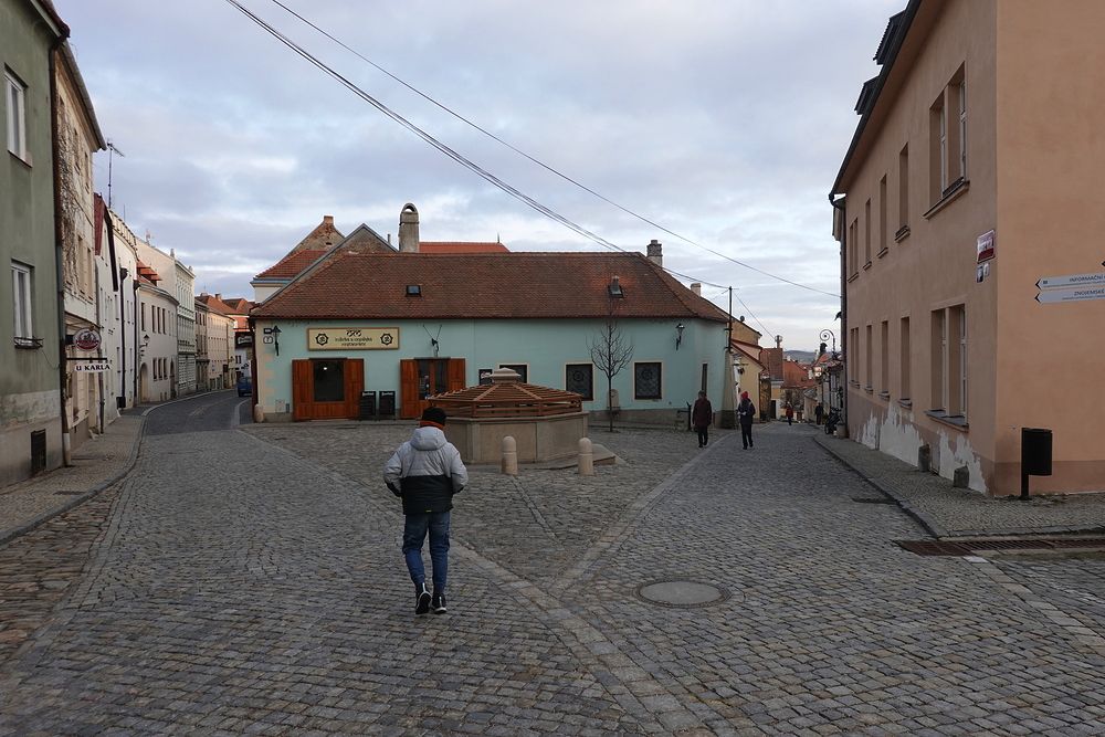 Mates míří do Indie