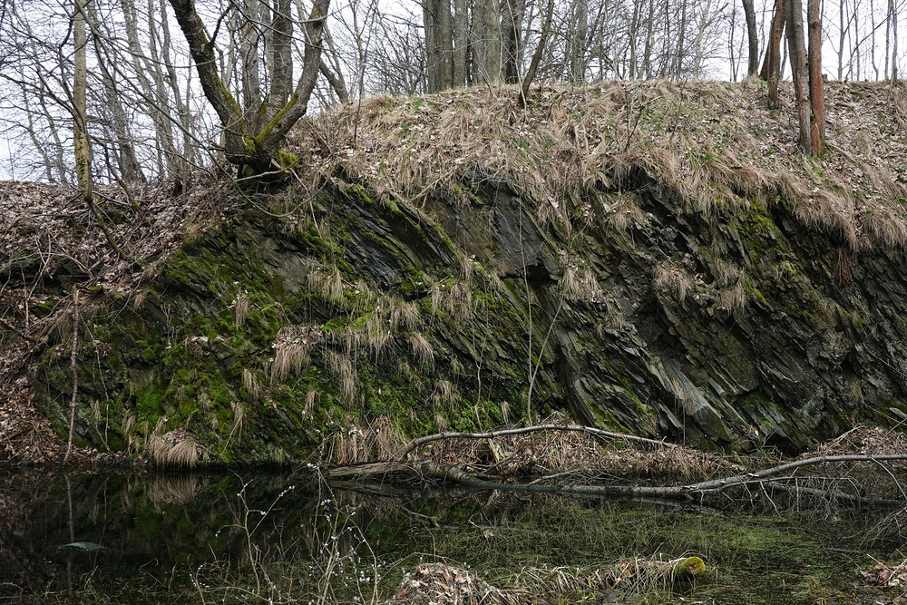 Zatopený břidlicový důl