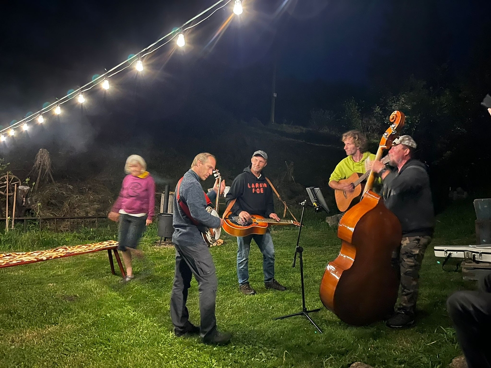 První večírek ve staré sestavě