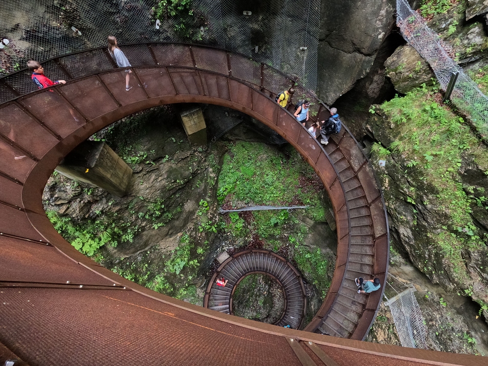 Lichtensteinklamm, Helix