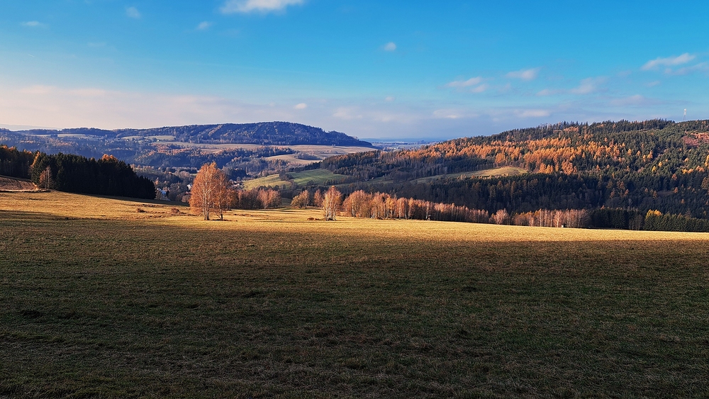 Nad Těchonínem a Mladkovem