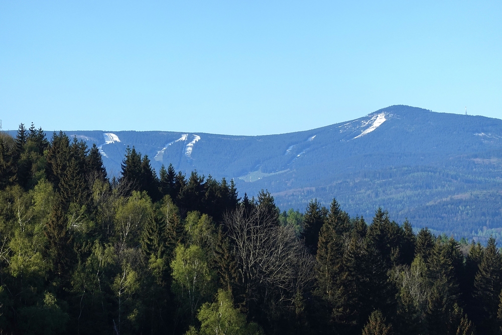 Czarna Gora ještě pod sněhem