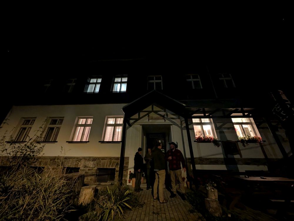 V pátek večer vše začíná