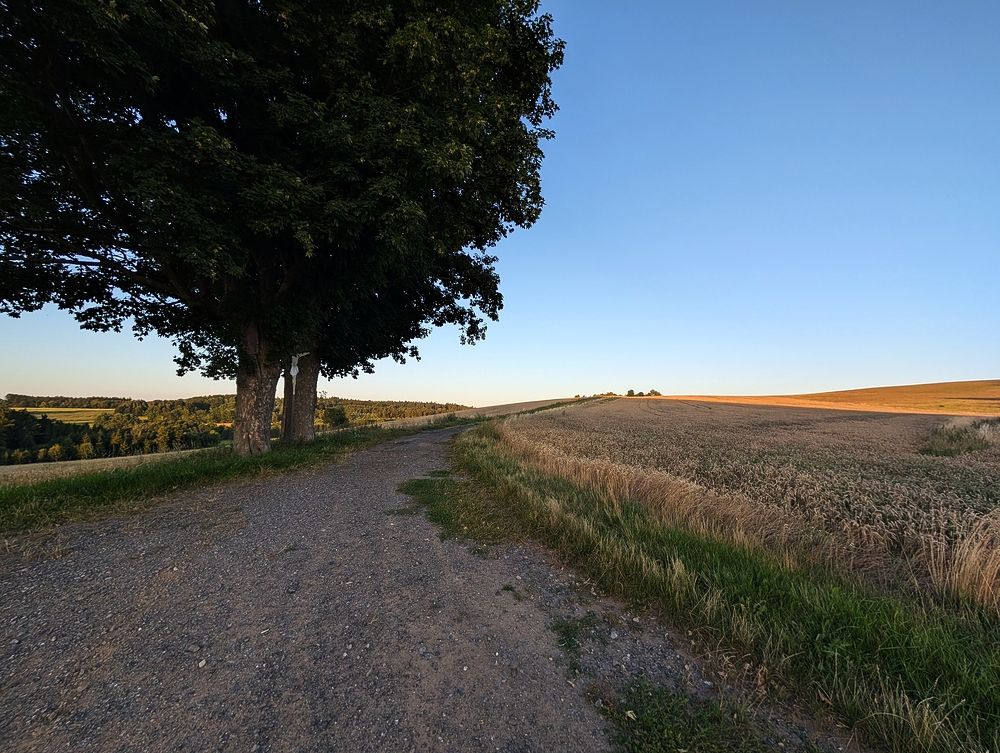 Kolem křížku na obzor