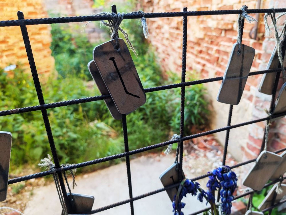 Hřebík jako symbol