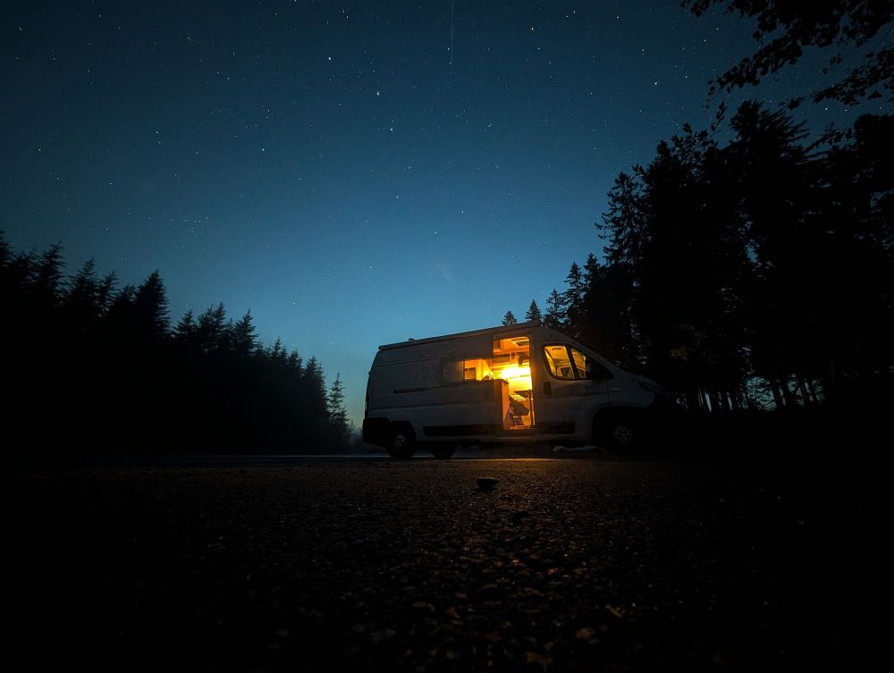 S Áďou spíme pod Devíti skalami