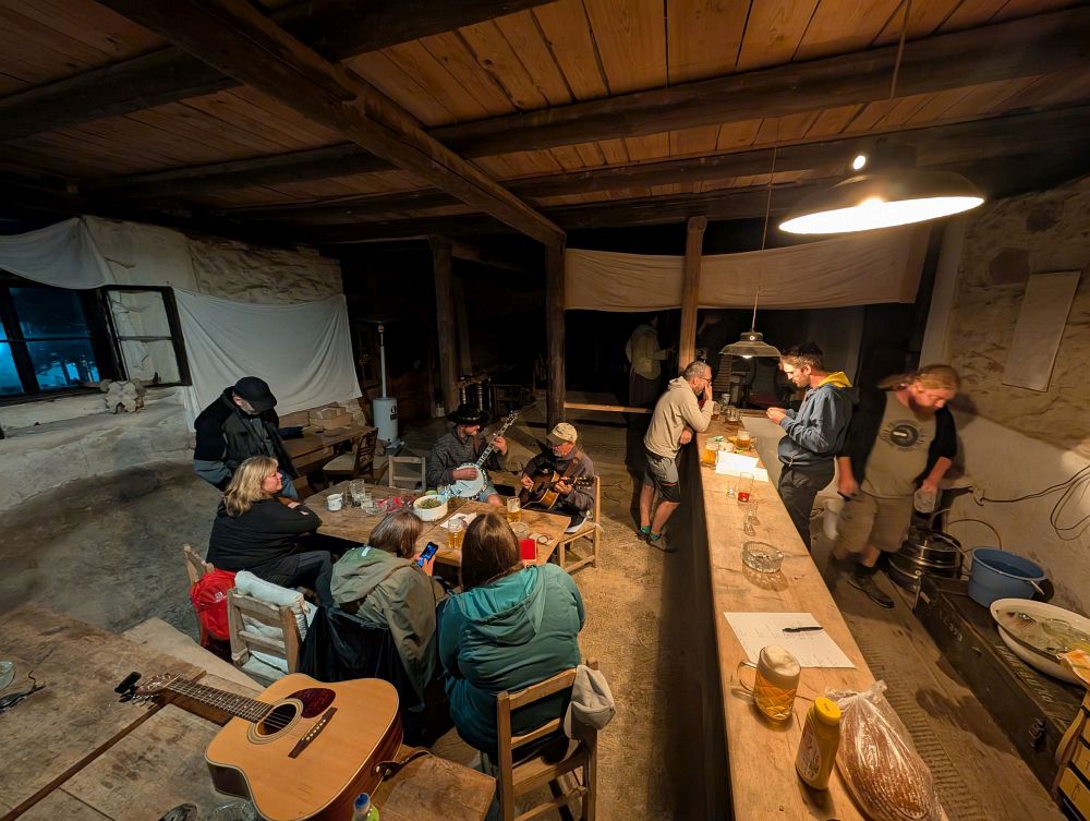 Páteční noční jam