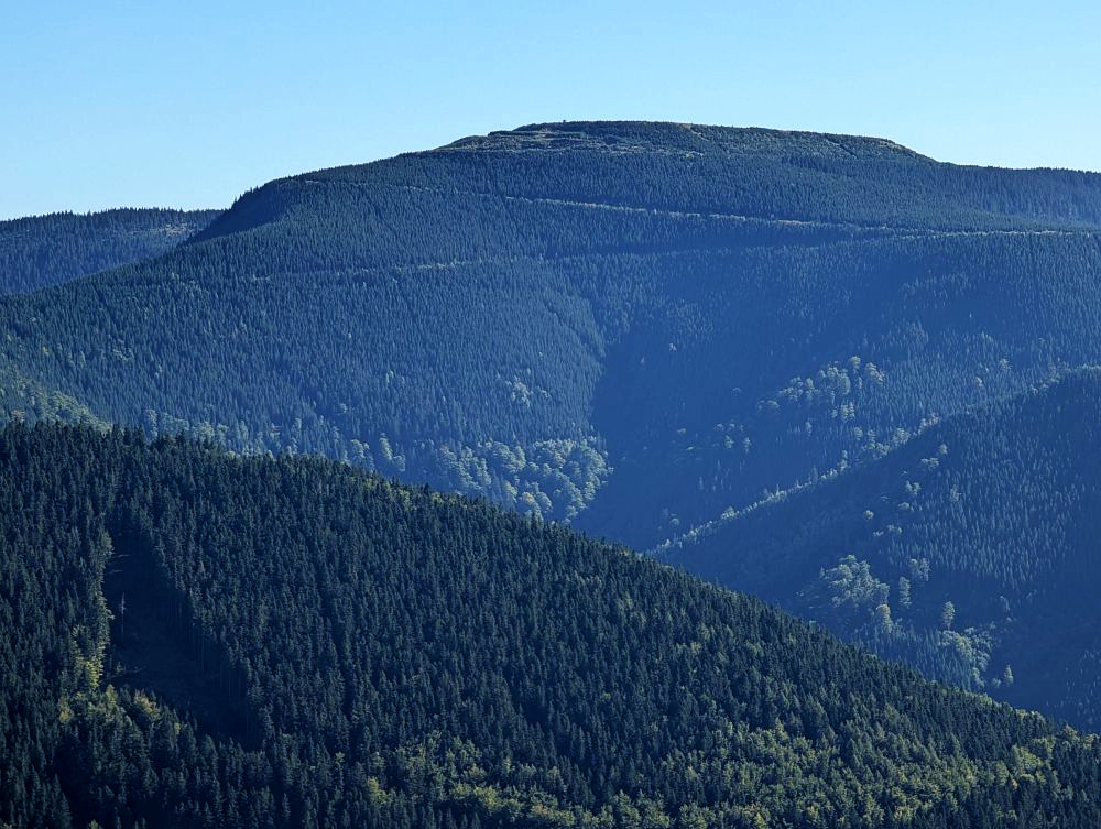 Horní nádrž, z té potmě pojedu dolů