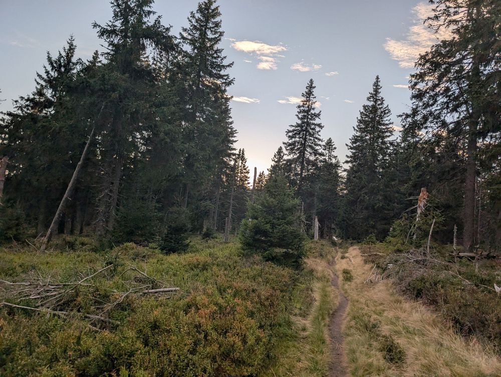 Mimo značky z Velké Jezerné na Malou Jezernou