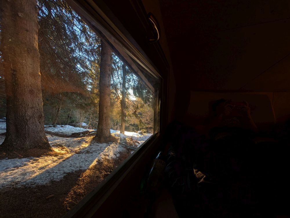 Nedělní ráno z postele