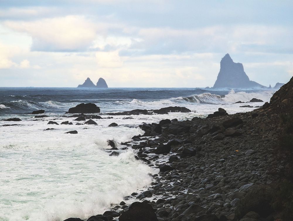 Pobřeží u Almáciga