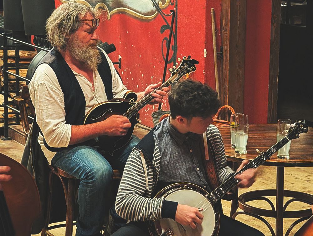 Taťka se synem (Rusty Strings)