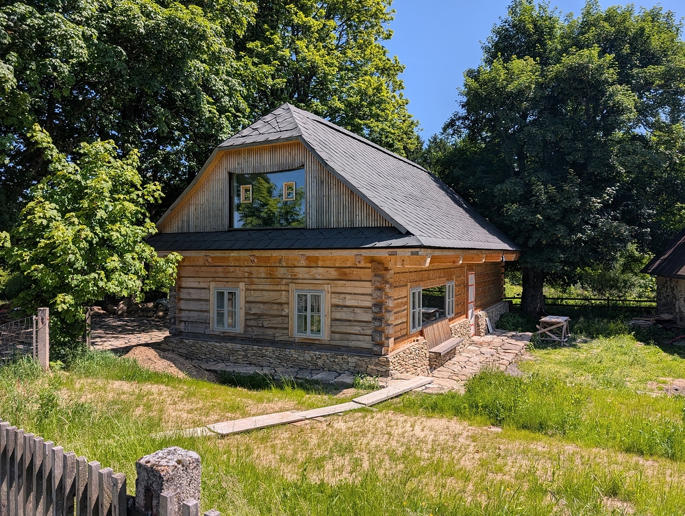 Nová chaloupka na kopci