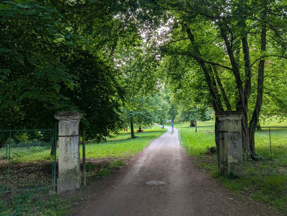 Vstup do zámeckého parku