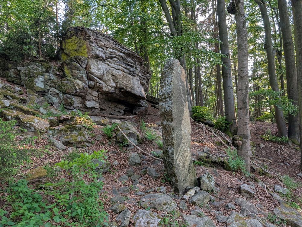 Menhir Přítel