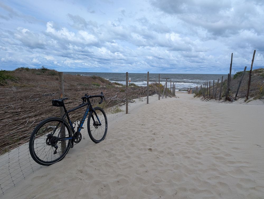 Vlevo Polsko, vpravo Rusko