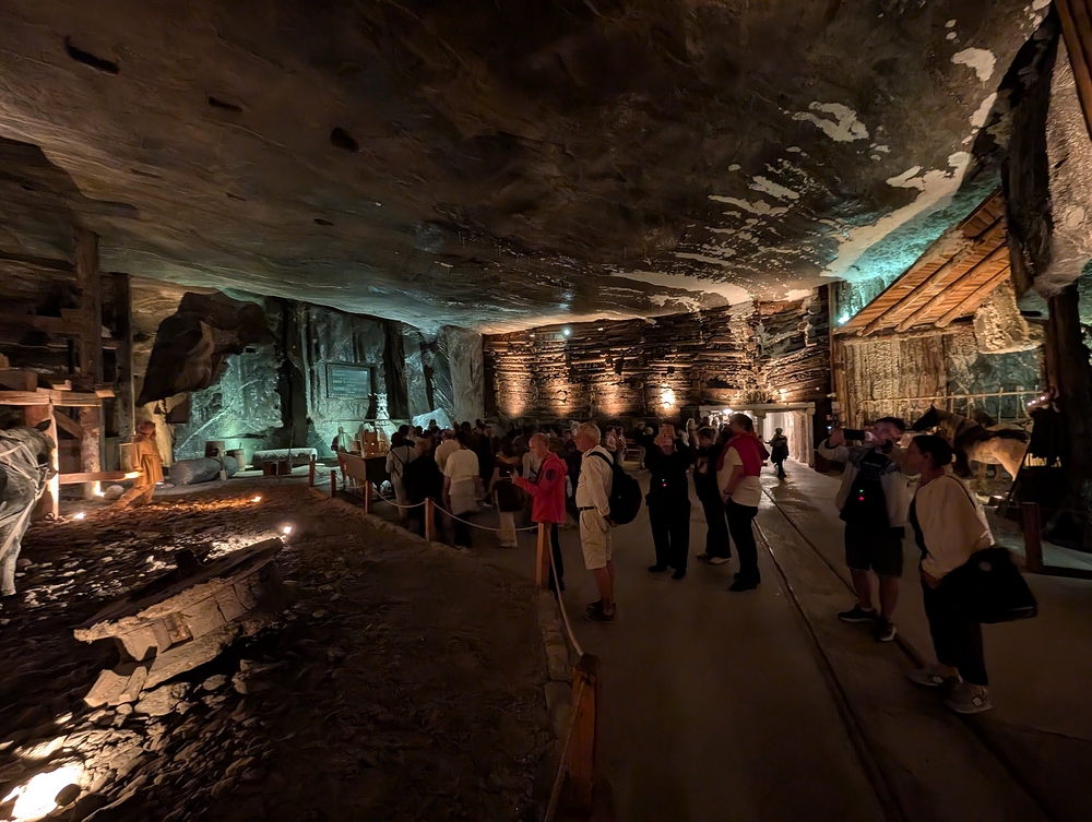 První větší sál