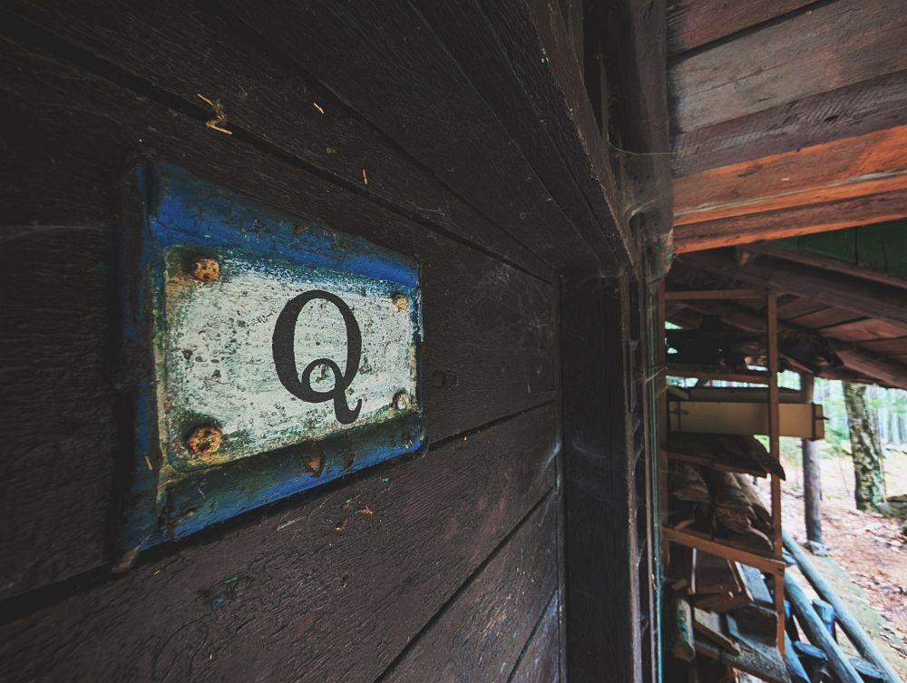 Q