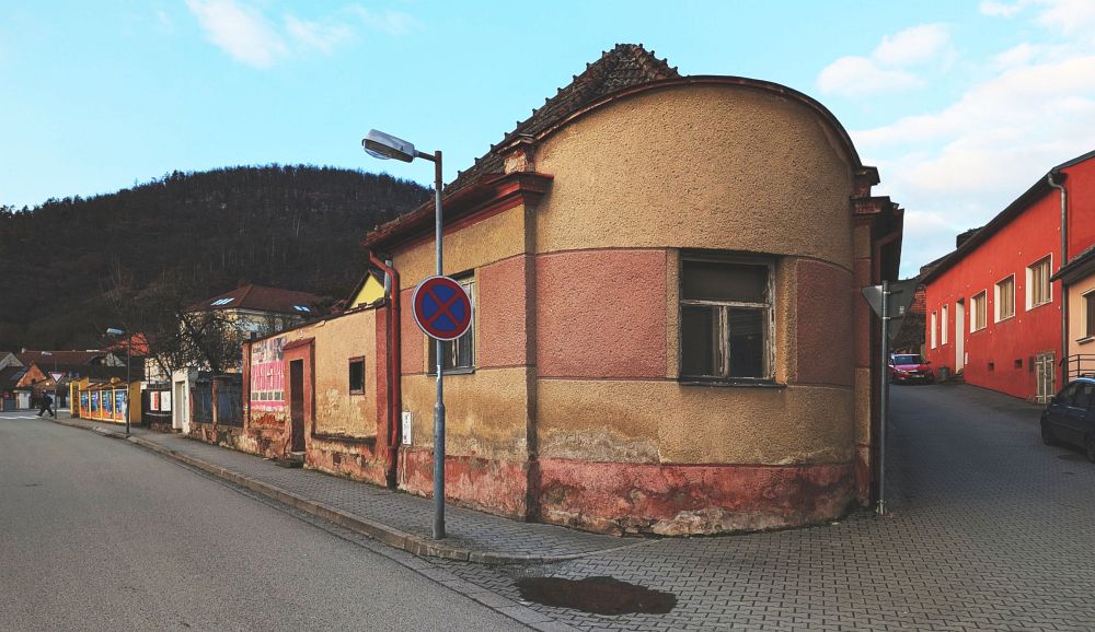 Můj oblívený domek je opuštěný