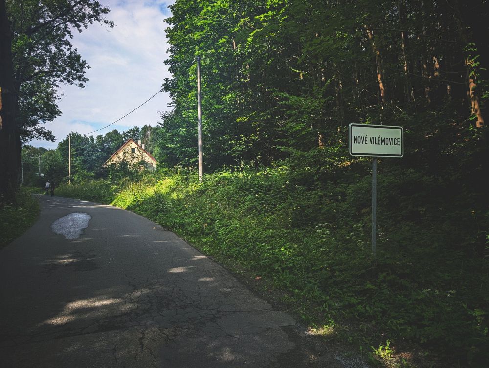 Přes Vilémovice pořád nahoru