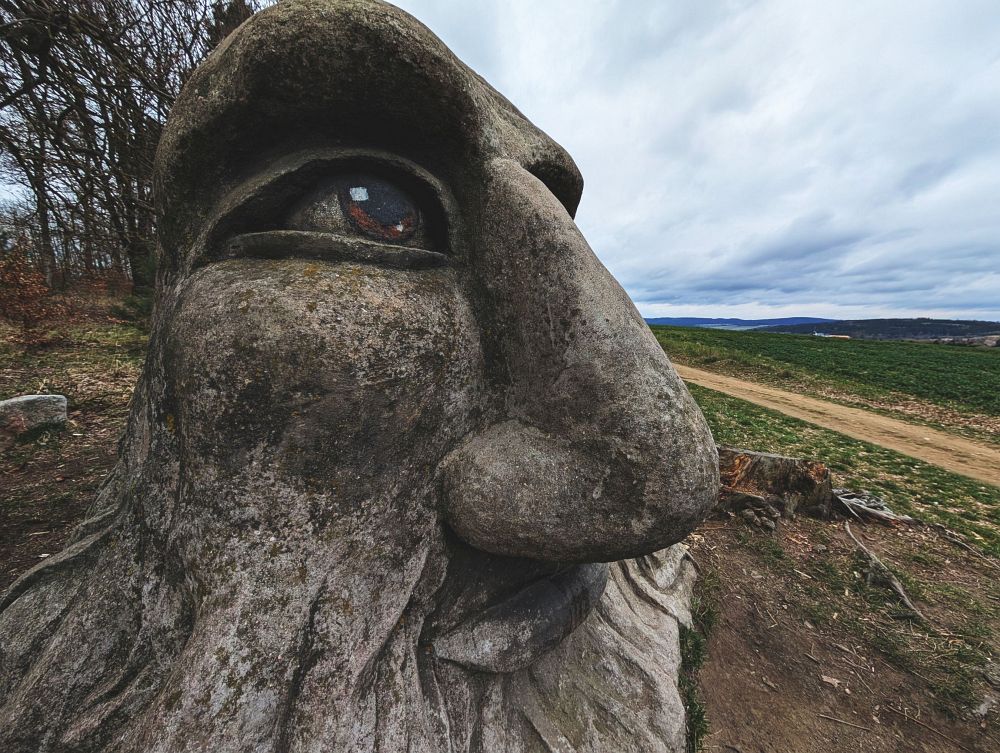Po sochách na Hamerském okruhu